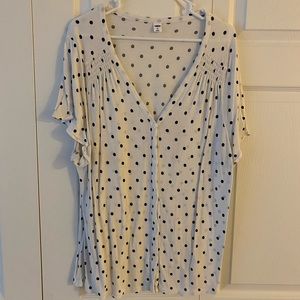 Woman’s white blouse with black polka dots, good condition, smoke free home